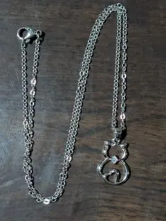 猫の形 シルバーネックレス