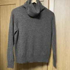 UNIQLO ユニクロ　カシミヤ　タートルネック　チャコールグレー　セーター