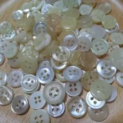シャツボタン