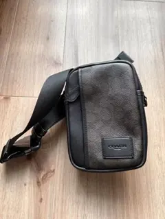 COACH ブラック ショルダーバッグ