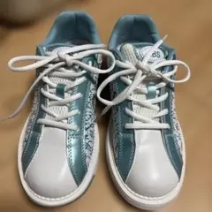 ボーリングシューズ