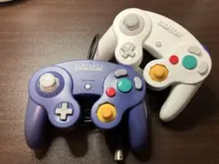 ゲームキューブ コントローラー2個セット（ホワイト、パープル）