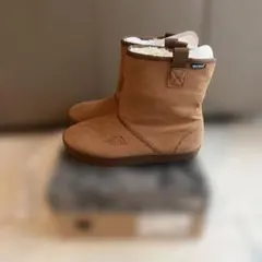 Item thumbnail for item 6049746b-4f3b-4f58-aa64-98a4e2576937