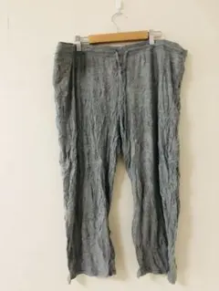 グレー カジュアルパンツ　2XL 七分丈パンツ　無印　シンプル
