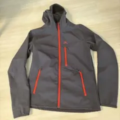 デカトロン　QUECHUA ジャケット