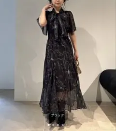 snidel ボウタイシャーリングプリントワンピース