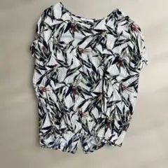 e.r.gイーアールジーブルーメイト植物柄ドロップショルダーTシャツのサムネイル