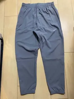 ナイキ メンズ ウーブン ランニングパンツ　 Mサイズ グレー