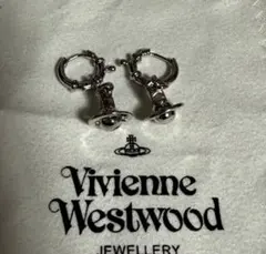 Vivienne Westwood ヴィヴィアンウエストウッド　シルバー