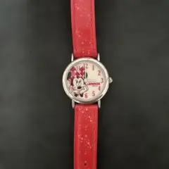 ミニーマウス 赤い腕時計