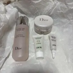 新品未使用　ディオール　カプチュールトータル　スキンケアセット　巾着ポーチ付き