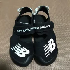 new balance ブラックサンダル　19センチ