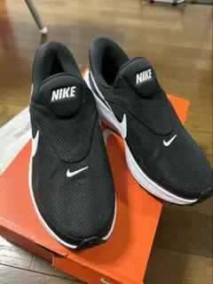NIKE スニーカー