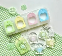 御守りシリコンモールド　4連　レジン　シャカシャカ　シェイカーモールド　モールド