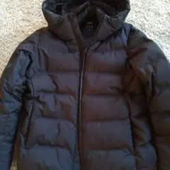 ユニクロブラックダウンジャケット フード付き