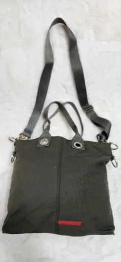 PRADA オリーブグリーン バックパック