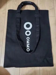 Oommo トートバッグ ブラック キャンバス地のサムネイル