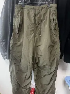 GU カーゴパンツ オリーブグリーン