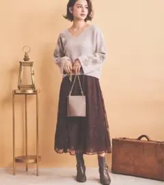 ノエラ　シアーレーススカート