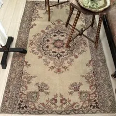 トルコ ヴィンテージラグ A104 レア ベージュ ピンク ブルー メダリオン