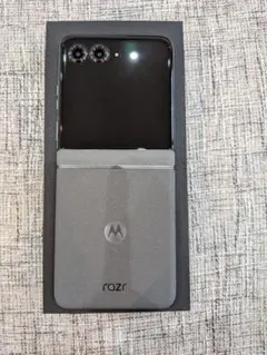 【未使用品】 Motorola razr 40 XT-2323-4 本体 未使用品】 Motorola razr 40 XT-2323-4 本体 - メルカリ