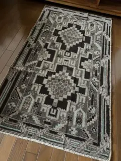 【新品未使用】バローチ絨毯 アフガニスタン産 新品未使用】バローチ絨毯 アフガニスタン産 file.jpg