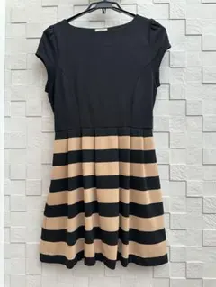 tocco closet 半袖ワンピース 黒とベージュストライプ
