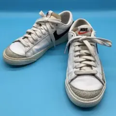 Item thumbnail for item cf23a025-6ddb-4d13-bae8-4b3558d3ab9d