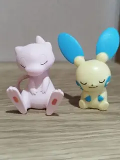 ポケモン 肩ズン Fig. ミュウ ピカチュウ セットフィギュア - メルカリ