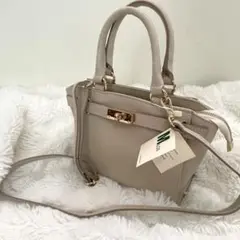 新品未使用⭐︎SHIPS ♢MILOS/ミロス 金具付きトートのサムネイル