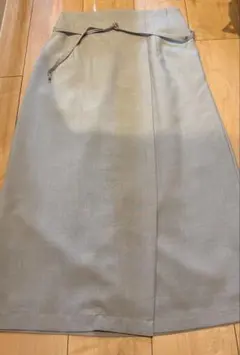 ミモレ丈タイトスカート