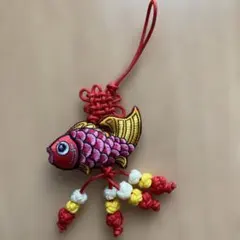 金魚の刺繍飾り