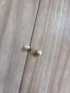 パール ゴールド スタッドピアス