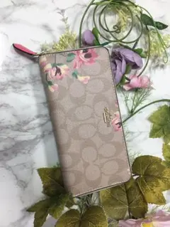 ピンク　花柄　カーキ　長財布