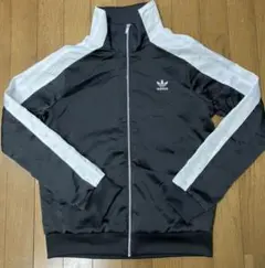 adidas トレーニングウェア　Ｌサイズ