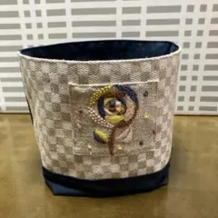 ハンドメイド　バスケット　ミナペルホネン