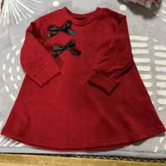 赤い長袖ワンピース リボン付き