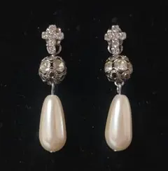 Swarovski Crystals クロス パールとクリスタルのドロップピアス