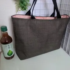 大島紬リメイクバッグ　 着物リメイクバッグ　トートバッグ　正絹　底板ありのサムネイル