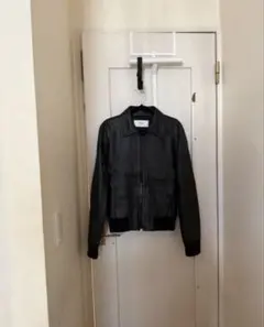 セリーヌ　カットアウト　ブラックレザージャケットのサムネイル