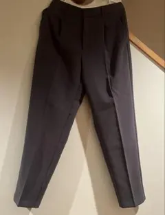 GU ダークグレー　スラックス