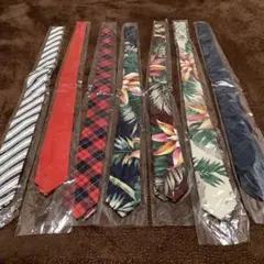 カジュアル　フォーマル　　未使用！！ネクタイ 7本セット ビジネス 総柄 柄物