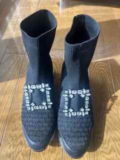 EVOL ビジュー付きインヒールニットブーツ