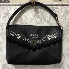 axes femme ポーチ ブラック 蝶モチーフ アクシーズ ノベルティのサムネイル