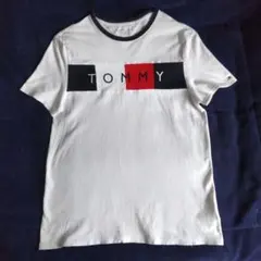 TOMMY HILFIGER Tシャツ ◀ L▶