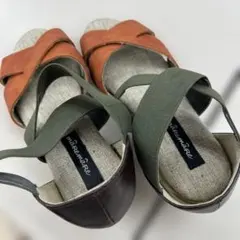 マーレマーレ　maRemaReサンダル クロスストラップレザーサンダル