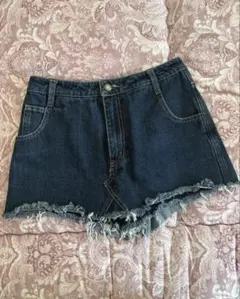 デニムショートパンツ 切りっぱなし加工のサムネイル