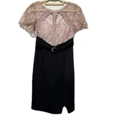 ピンクと黒のレースナイトドレス