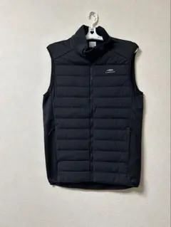 ティゴラ　中綿ベスト　ブラック