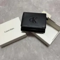 Calvin Klein 折りたたみ財布　カードケース 二つ折り財布 名刺入れ